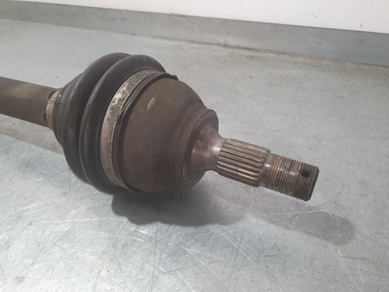 Recambio de transmision delantera derecha para peugeot 3008 confort referencia OEM IAM 9684131380  