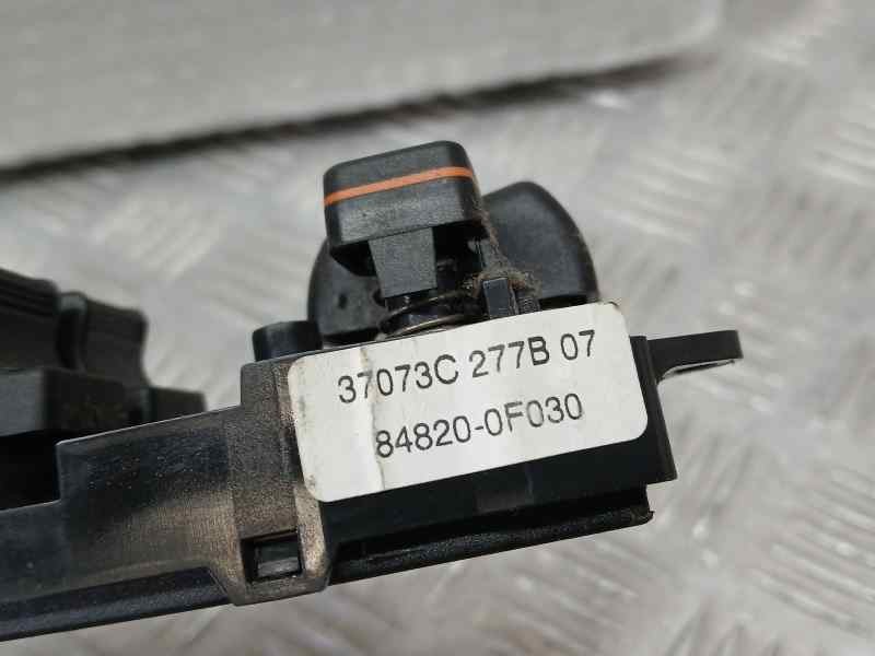 Recambio de mando elevalunas delantero izquierdo para toyota corolla verso (r1) 2.2 d-4d luna referencia OEM IAM 37073C277B07 84