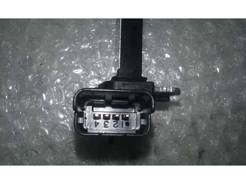 Recambio de caudalimetro para peugeot 208 access referencia OEM IAM AFH5OM27 967709308001 HITACHI