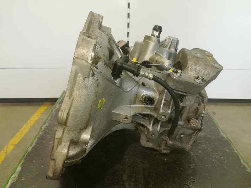 Recambio de caja cambios para opel corsa d catch me referencia OEM IAM F17W374 A01972 5VELOCIDADES