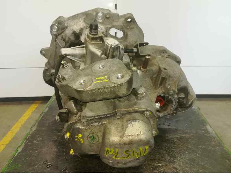 Recambio de caja cambios para opel corsa d catch me referencia OEM IAM F17W374 A01972 5VELOCIDADES