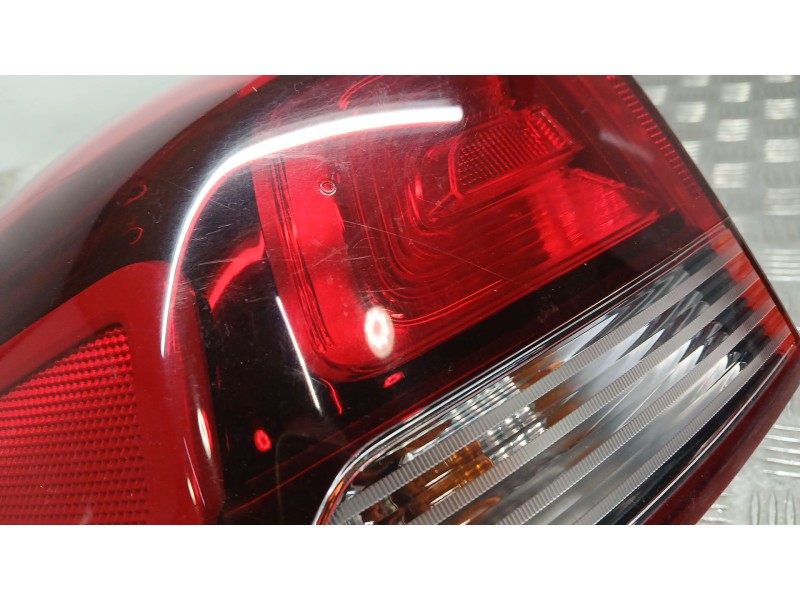 Recambio de piloto trasero izquierdo exterior para kia rio iv (yb, sc, fb) 1.25 referencia OEM IAM 92401H8000 ROZADO 92401HB