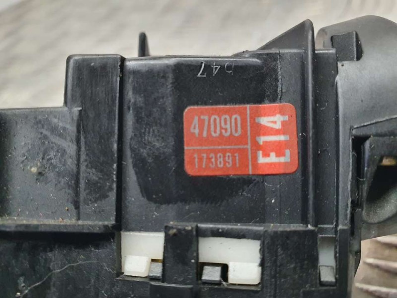 Recambio de mando luces para toyota prius (nhw20) sol referencia OEM IAM 47090173891  