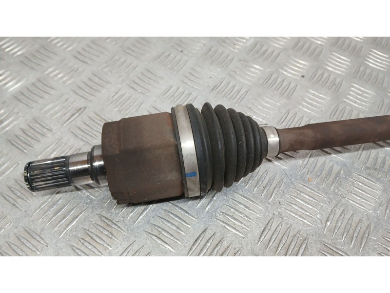 Recambio de transmision delantera derecha para kia rio iv (yb, sc, fb) 1.25 referencia OEM IAM 49501H8000  