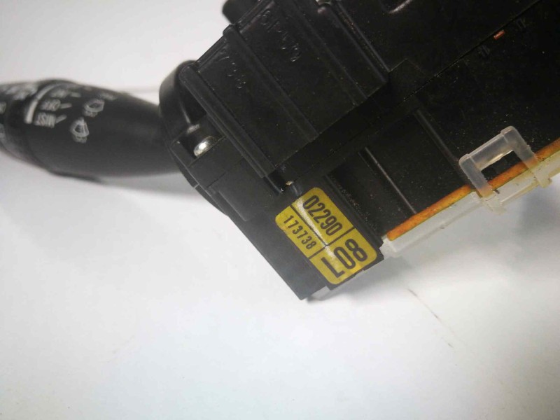 Recambio de mando limpia para toyota corolla (e12) 1.4 turbodiesel cat referencia OEM IAM 173738  