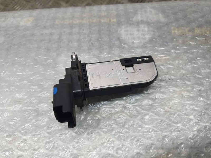 Recambio de caudalimetro para peugeot partner tepee referencia OEM IAM 9677093080 AFH50M27 HITACHI