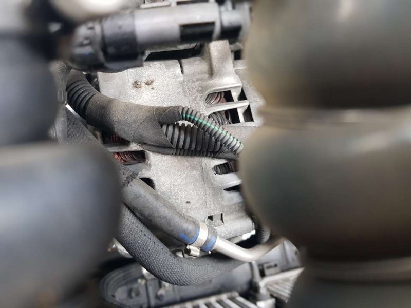 Recambio de alternador para peugeot 208 (p2) allure referencia OEM IAM 9835689480  