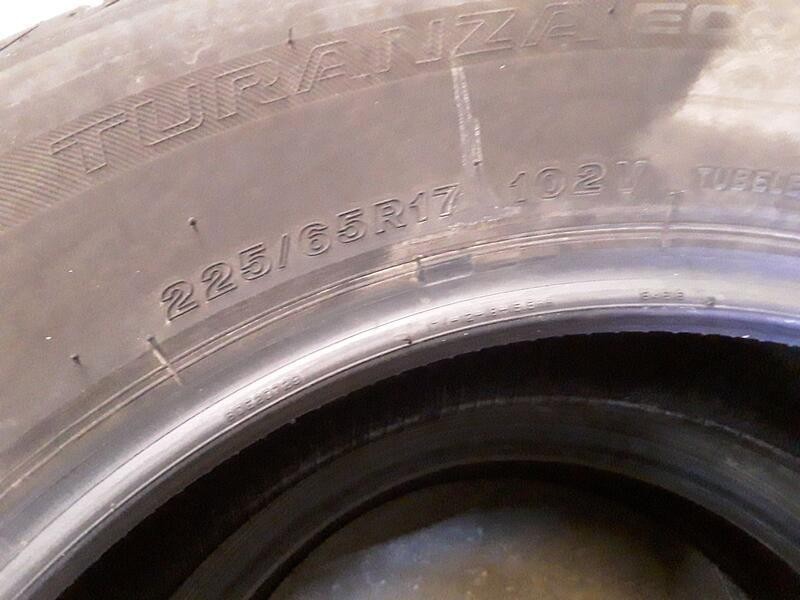 Recambio de neumatico pareja para neumaticos reutilizados - referencia OEM IAM 2256517102V BRIDGESTONE 225/65/17/102V