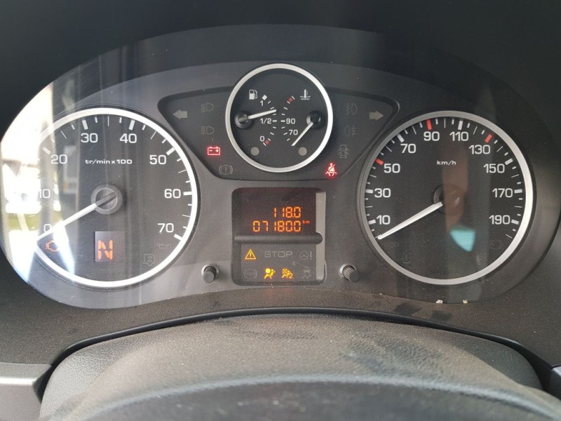 Recambio de cuadro instrumentos para peugeot partner tepee referencia OEM IAM 9801641580 503001316352 MAGNETI MARELLI