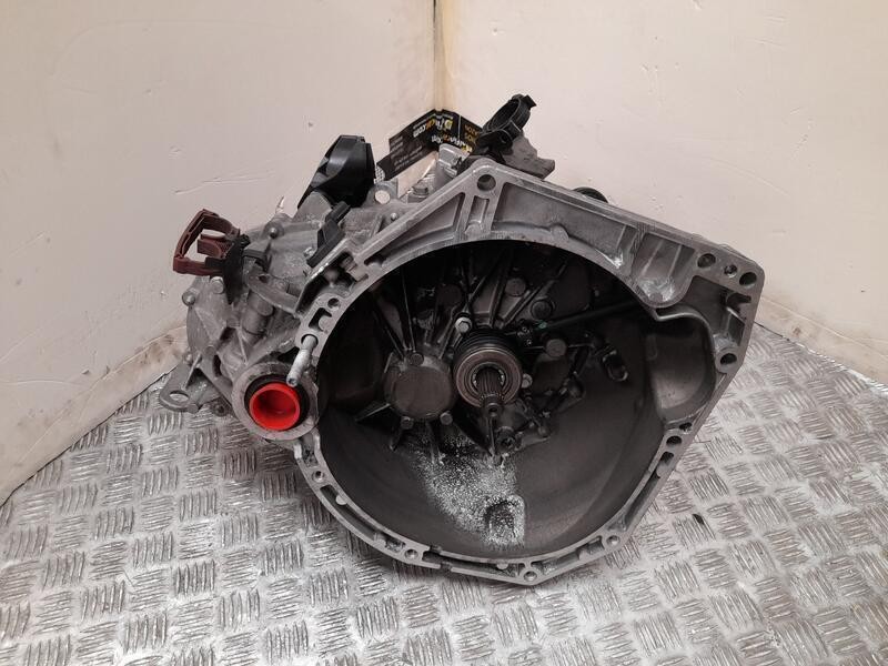 Recambio de caja cambios para renault megane iii berlina 5 p dynamique referencia OEM IAM TL4032 S026030 6VELOCIDADES