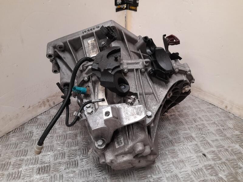 Recambio de caja cambios para renault megane iii berlina 5 p dynamique referencia OEM IAM TL4032 S026030 6VELOCIDADES