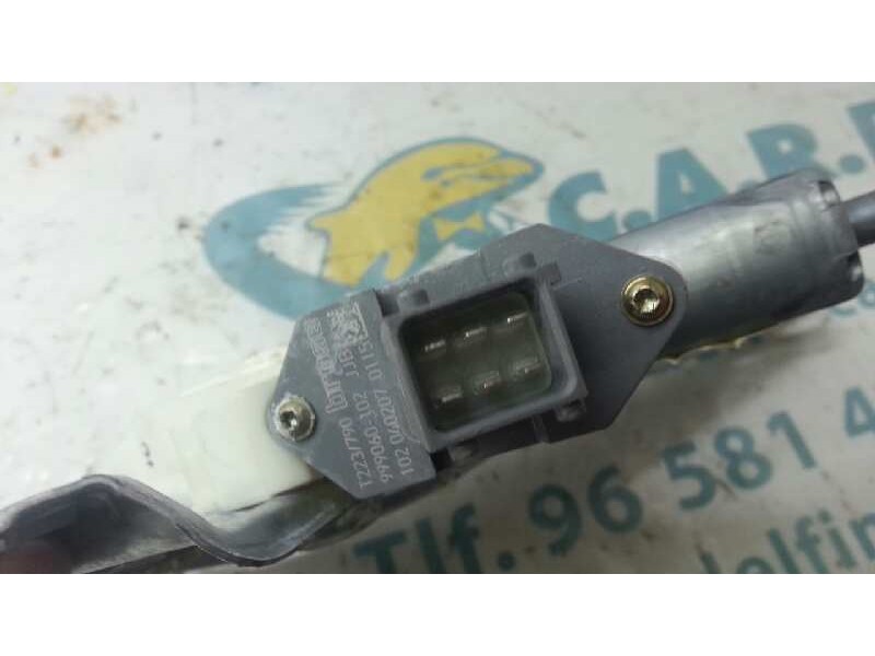 Recambio de elevalunas trasero derecho para toyota avensis wagon (t25) 2.0 sol referencia OEM IAM   