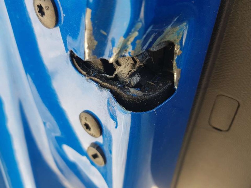 Recambio de cerradura puerta delantera izquierda para peugeot 208 (p2) allure referencia OEM IAM 9829285080  