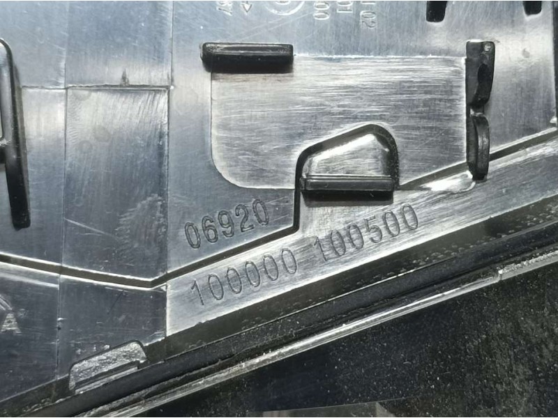 Recambio de piloto trasero derecho para renault clio v zen referencia OEM IAM 100000100500  EXTERIOR LED TOCADO