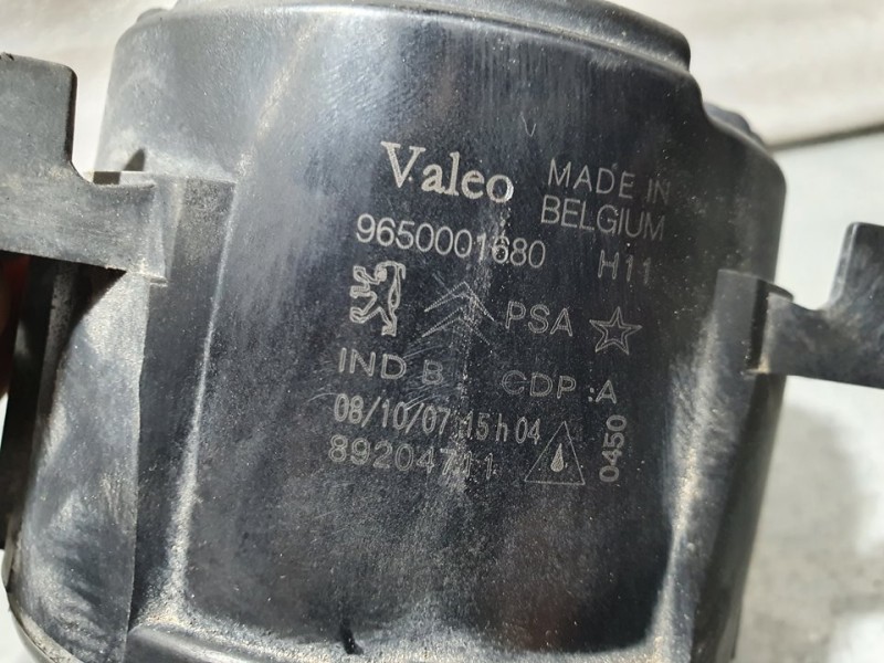 Recambio de faro antiniebla derecho para citroën c4 picasso sx referencia OEM IAM 9650001680 89204711 VALEO