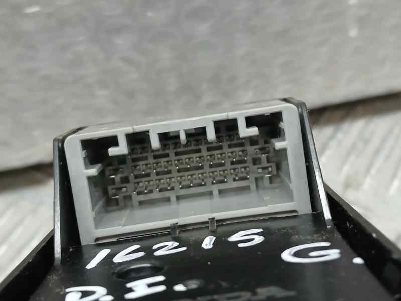 Recambio de mando elevalunas delantero izquierdo para honda cr-v elegance hybrid 2wd referencia OEM IAM TLAG6 190110 