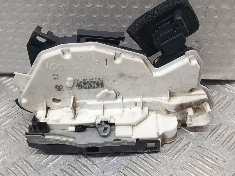 Recambio de cerradura puerta delantera izquierda para seat leon st (5f8) 2.0 tdi referencia OEM IAM 5K1837015E  