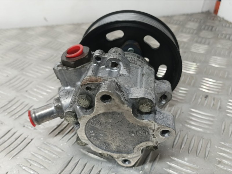 Recambio de bomba direccion para audi a4 avant (8e) 1.9 tdi (96kw) referencia OEM IAM 8R0145155N 7690955121 ZF