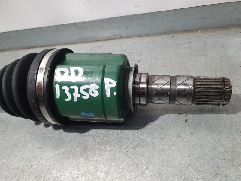 Recambio de transmision delantera derecha para subaru legacy familiar/outback b13 (bp) 2.5i outback referencia OEM IAM 28321AG02