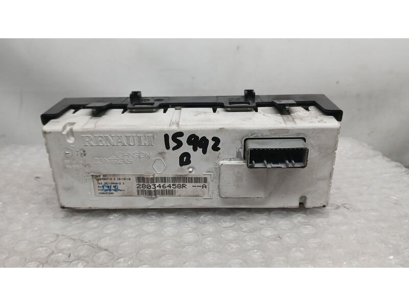 Recambio de pantalla multifuncion para renault megane iii berlina 5 p dynamique referencia OEM IAM 280346458R  NS0653208