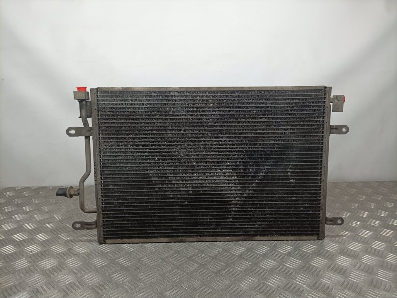 Recambio de condensador / radiador aire acondicionado para audi a4 avant (8e) 1.9 tdi (96kw) referencia OEM IAM 8E0260401D 44670