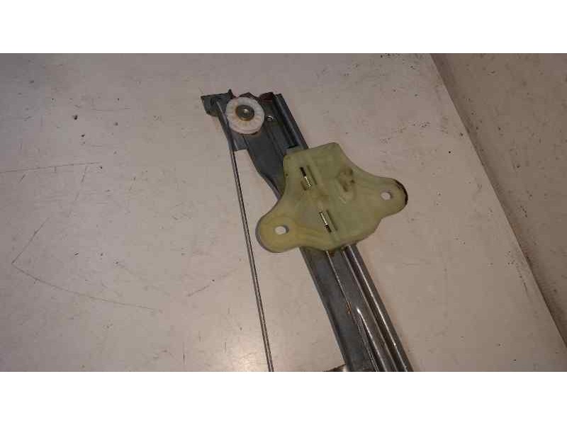 Recambio de elevalunas delantero derecho para renault captur dynamique referencia OEM IAM  2 PINS ELECTRICO