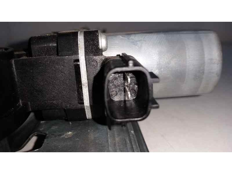 Recambio de elevalunas delantero derecho para renault captur dynamique referencia OEM IAM  2 PINS ELECTRICO