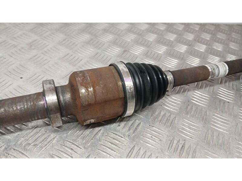 Recambio de transmision delantera derecha para renault megane iii berlina 5 p dynamique referencia OEM IAM 391008683R  