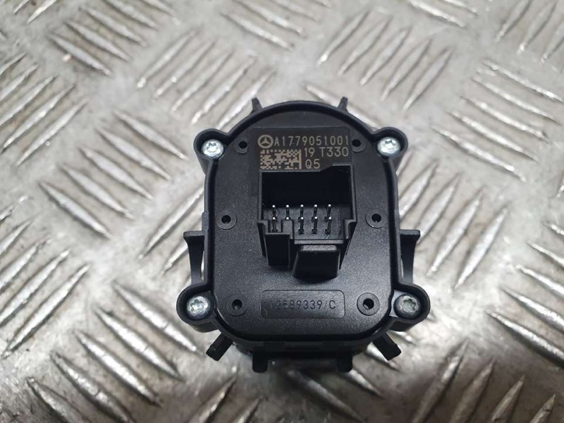 Recambio de boton start/stop para mercedes-benz clase cla (c118) coupe cla 200 d referencia OEM IAM A1779051001  