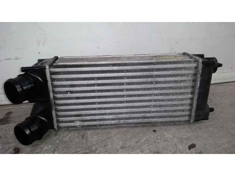 Recambio de intercooler para peugeot 308 sport referencia OEM IAM 992507ME 9656503980 VALEO