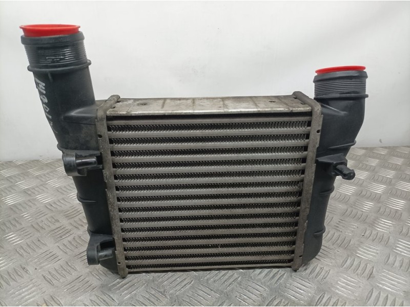 Recambio de intercooler para audi a4 avant (8e) 1.9 tdi (96kw) referencia OEM IAM 8E0145805S 3058625 MODINE