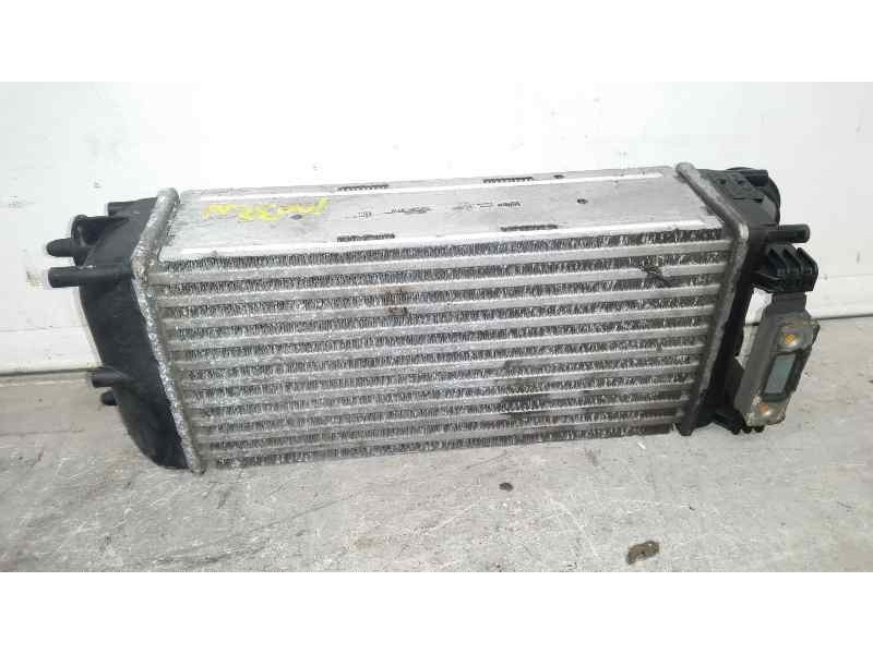 Recambio de intercooler para peugeot 308 sport referencia OEM IAM 992507ME 9656503980 VALEO
