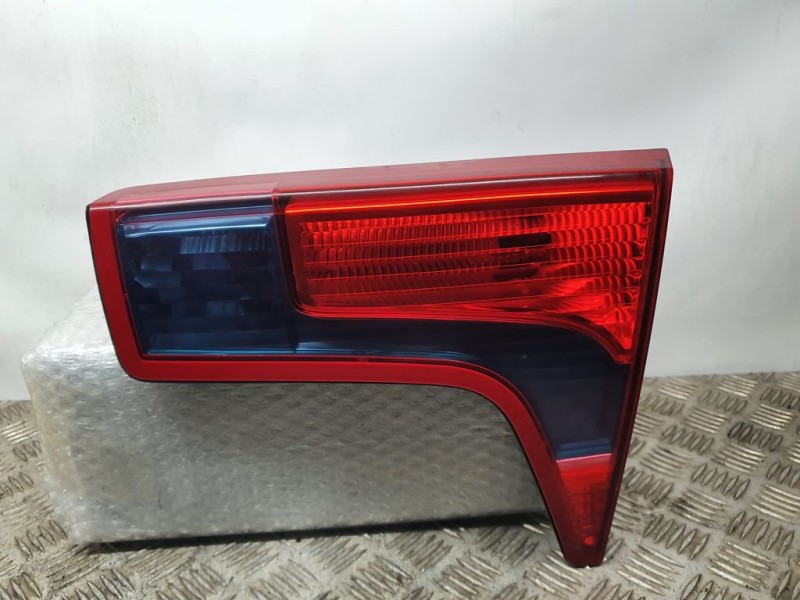 Recambio de piloto trasero derecho para citroën c5 berlina attraction referencia OEM IAM 89016036 VALEO INTERIOR