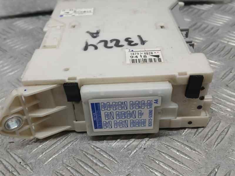 Recambio de caja reles / fusibles para lexus is200 (ds2/is2) 250 v6 referencia OEM IAM 8273053050 6D040961 
