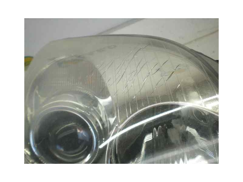 Recambio de faro derecho para toyota avensis wagon (t25) 2.0 sol referencia OEM IAM   