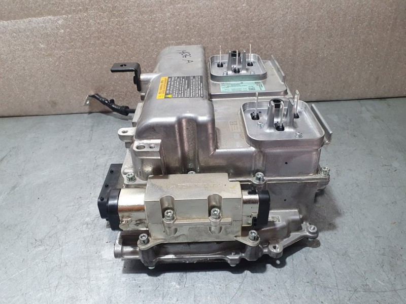 Recambio de transformador hibrido para hyundai ioniq klass electro referencia OEM IAM 366102B005  