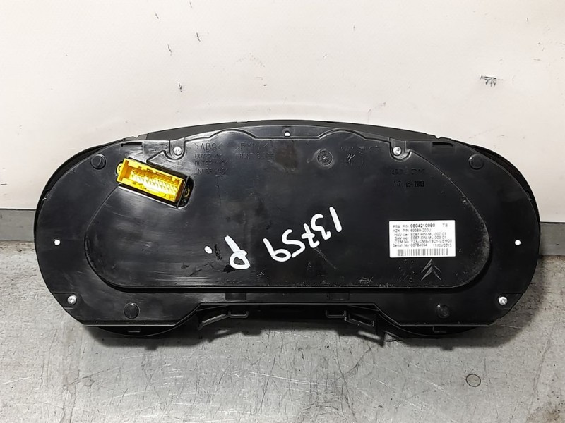 Recambio de cuadro instrumentos para peugeot 5008 allure referencia OEM IAM 9804210980  