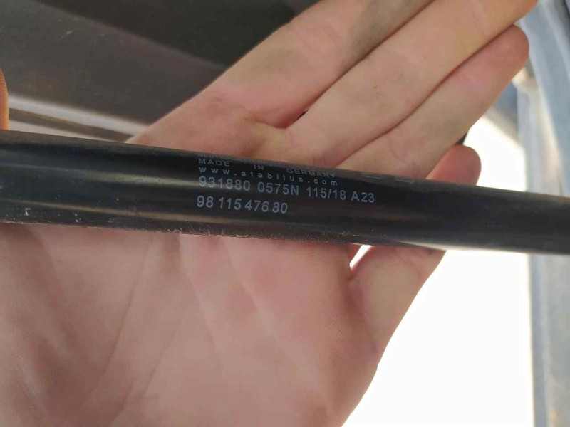 Recambio de amortiguadores maletero / porton para peugeot 3008 gt-line referencia OEM IAM 9811547680  