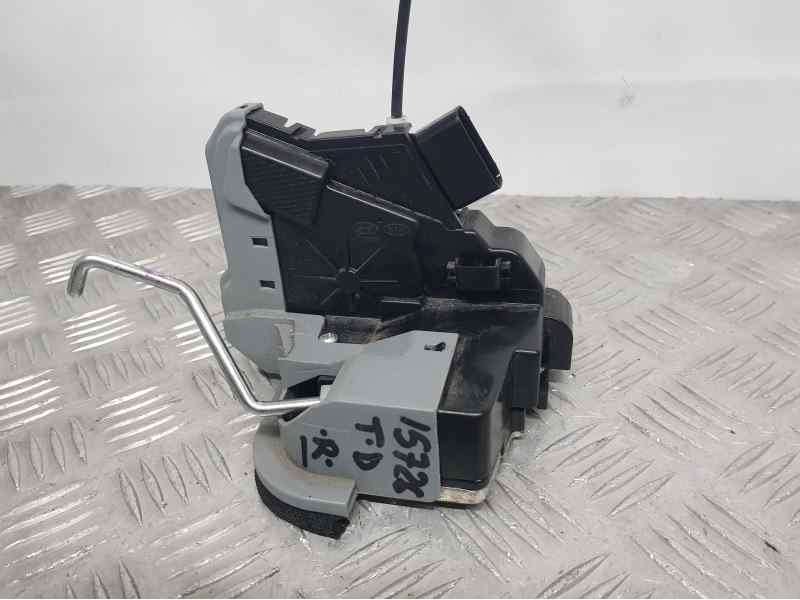 Recambio de cerradura puerta trasera derecha para hyundai i20 active link referencia OEM IAM 81420C8020  4 PINES