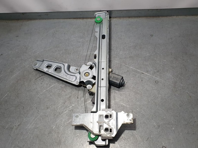 Recambio de elevalunas delantero derecho para peugeot 5008 allure referencia OEM IAM 9682808880 912026106 BROSE ELECTRICO 6 PINS