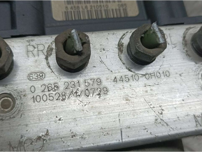 Recambio de abs para toyota aygo (kgb/wnb) básico referencia OEM IAM 445100H010 0265231579 BOSCH