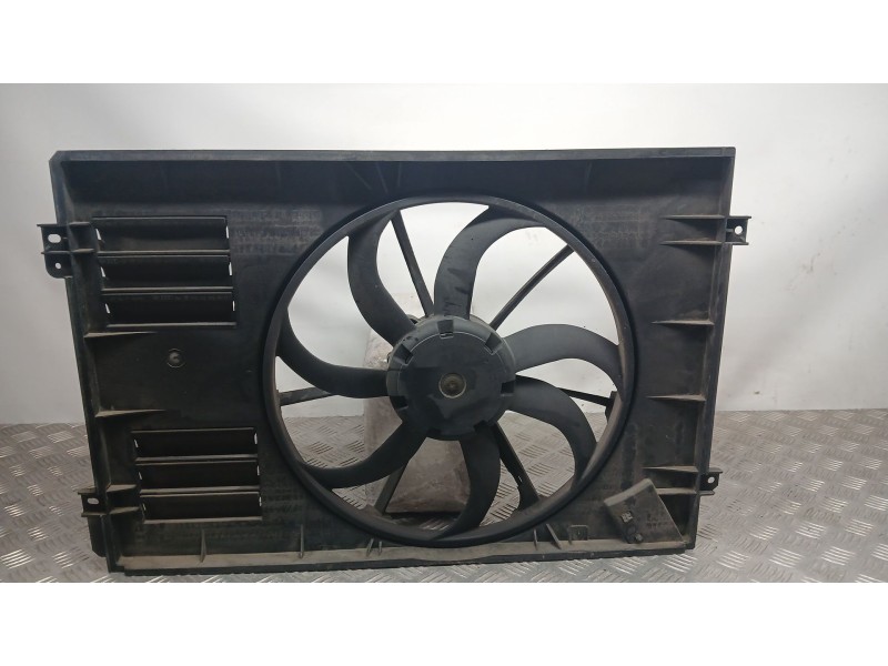 Recambio de electroventilador para volkswagen golf vi (5k1) advance bluemotion referencia OEM IAM 1K0121205AC BROSE 2326012602