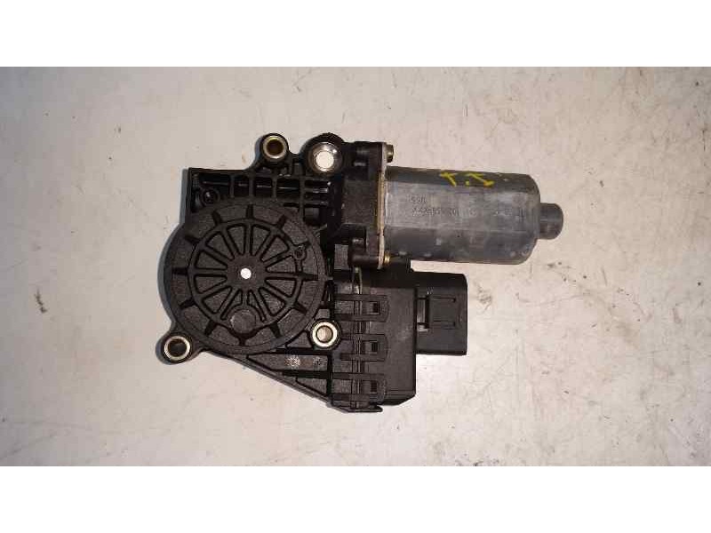 Recambio de motor elevalunas trasero izquierdo para audi a6 berlina (4b2) 2.4 (121kw) referencia OEM IAM  8 PINS 
