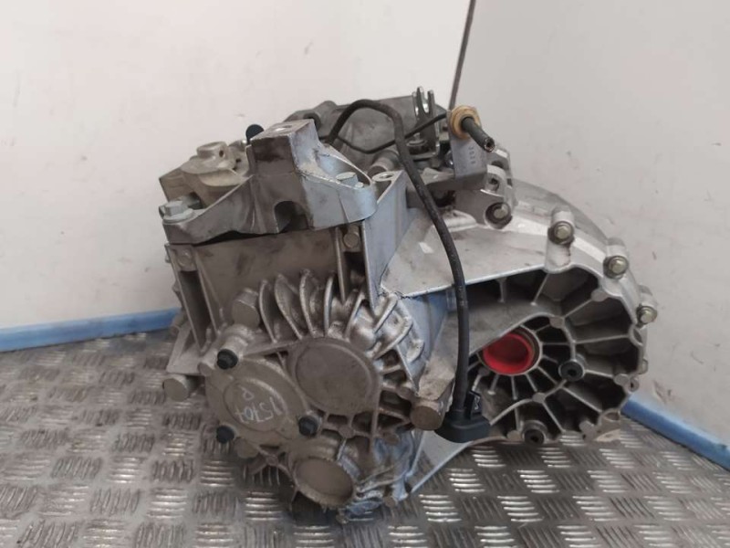 Recambio de caja cambios para ford kuga (cbv) titanium referencia OEM IAM AV4R7002AA 190110042547 6VELOCIDADES