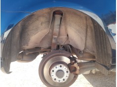 PLASTICO PASE RUEDA TRAS. DCH. 8P0810172K 