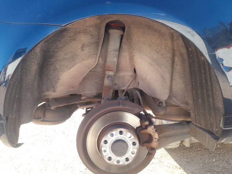 Recambio de plastico pase rueda tras. dch. para audi a3 (8p1) 2.0 tdi 16v referencia OEM IAM 8P0810172K  