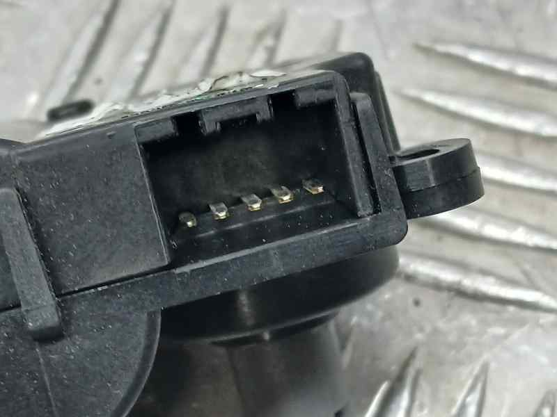 Recambio de motor apertura trampillas climatizador para tesla model 3 ev performance awd referencia OEM IAM T92882B  