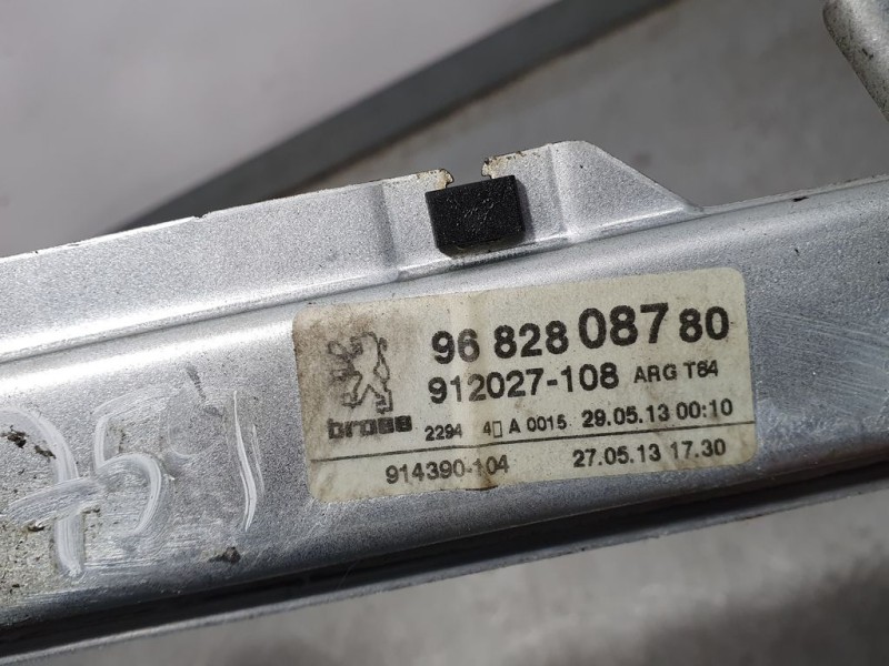 Recambio de elevalunas trasero izquierdo para peugeot 5008 allure referencia OEM IAM 9682808780 912027108 BROSE ELECTRICO 6 PINS