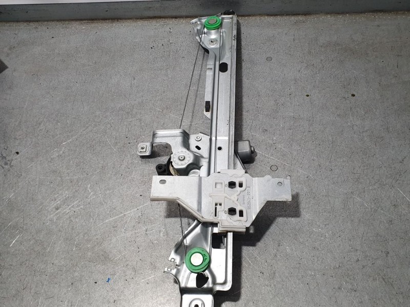 Recambio de elevalunas trasero izquierdo para peugeot 5008 allure referencia OEM IAM 9682808780 912027108 BROSE ELECTRICO 6 PINS