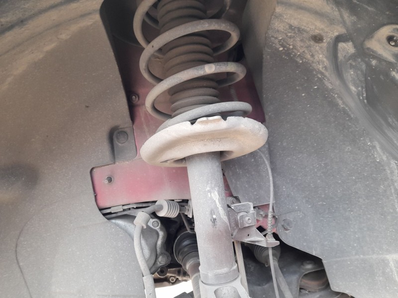 Recambio de amortiguador delantero izquierdo para citroën c4 ii (nc_) 1.6 bluehdi 100 referencia OEM IAM 9825409480  